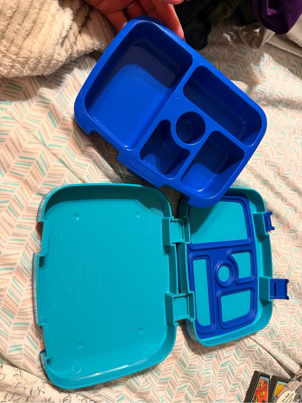 Bentgo Blue Shark Lunch Box - Picture 4 of 4